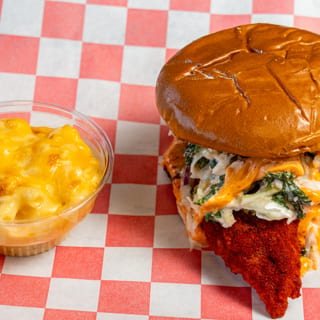 NASHVILLE HOT CHICKEN SANDWICH BOX